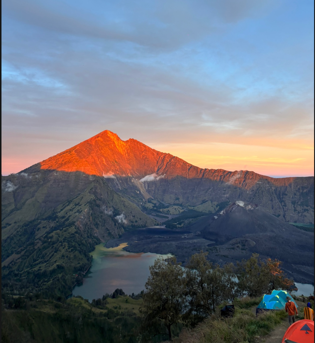 3 Days 2 Nights Hiking Rinjani Summit Start Senaru Village